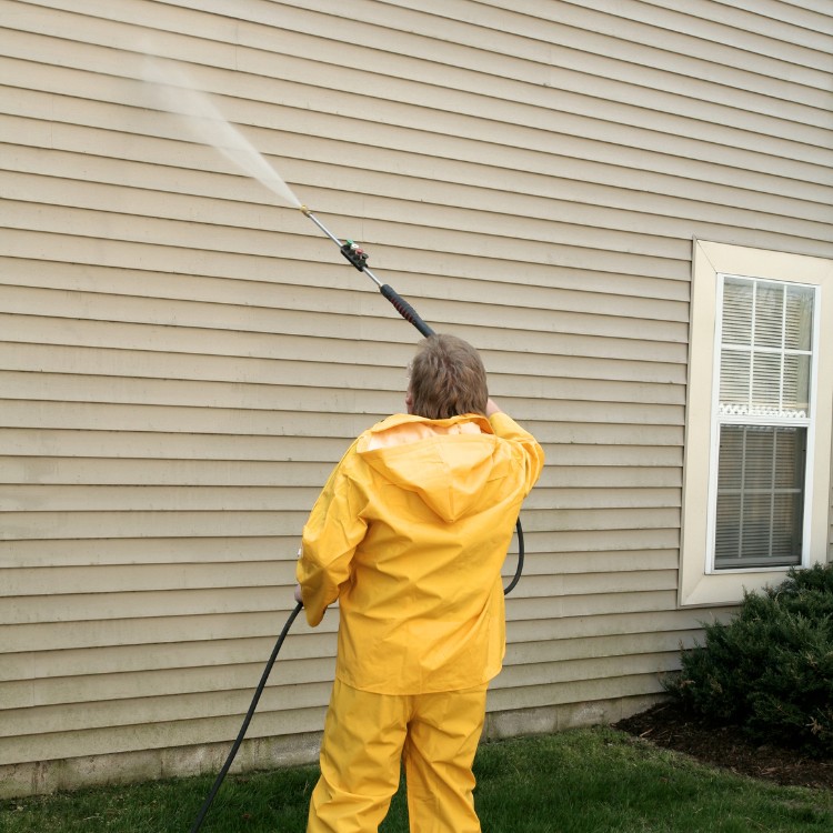 Pressure washing services in Los Angeles, CA