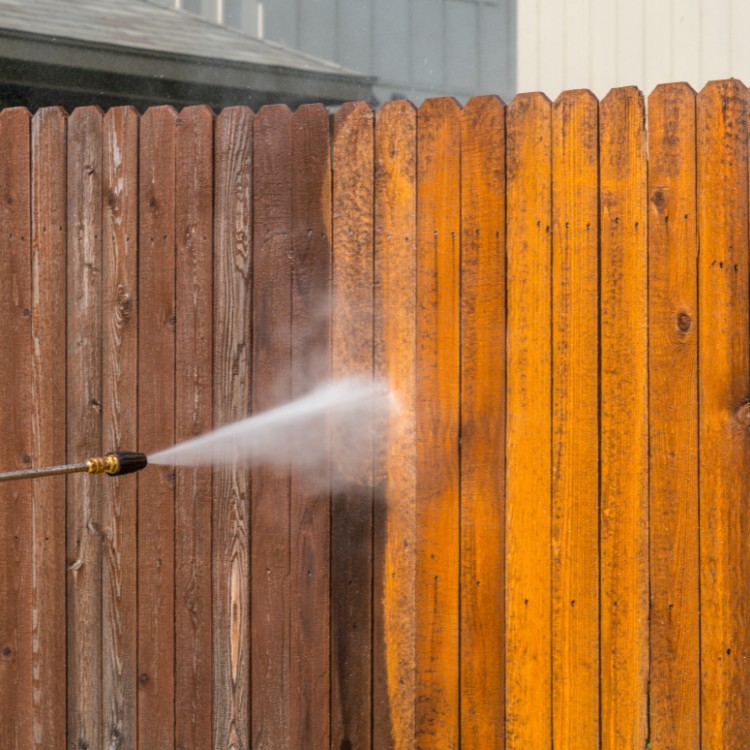Pressure washing services in Los Angeles, CA
